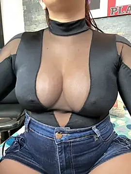 Snapshot of dayadubey_ chatting on July 11, 2026, 11:32 am dayadubey online show from July 11, 2026, 11:32 am