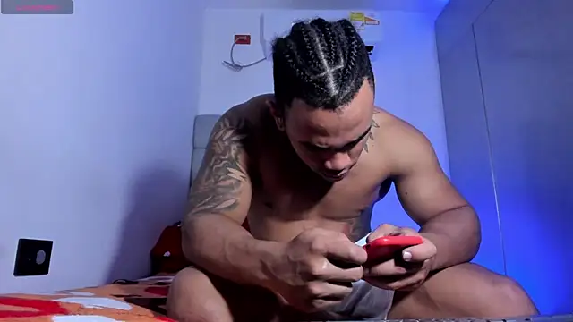 juande 24 online show from November 18, 2025, 2:42 pm