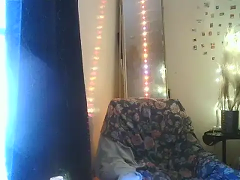 Snapshot of DaddyQuimHot chatting on February 11, 2025, 10:58 am DaddyQuimHot online show from February 11, 2025, 10:58 am