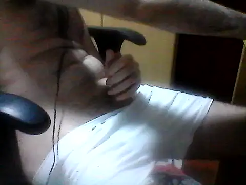 MORENOGOSTOSO12345 online show from February 15, 2026, 9:47 pm