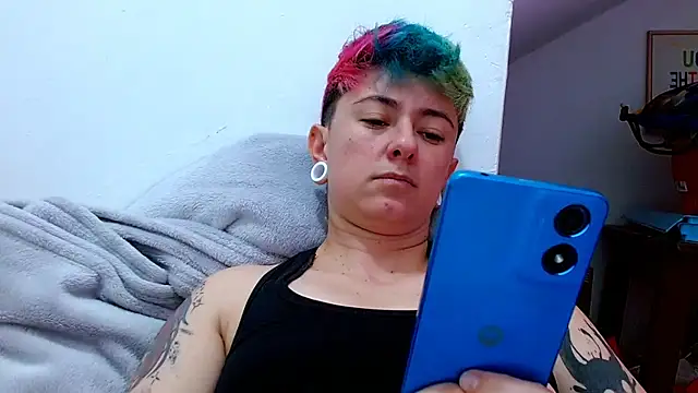 tomboyblue online show from October 23, 2025, 10:19 pm