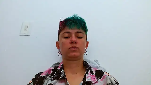 tomboyblue online show from December 15, 2025, 4:24 pm