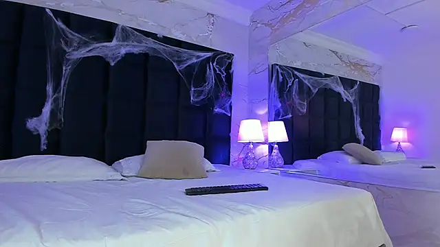 Snapshot of Ary1_ chatting on October 31, 2025, 3:36 am Ary1 online show from October 31, 2025, 3:36 am