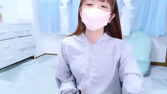 Snapshot of shihori_s2 chatting on November 5, 2025, 12:08 pm shihori s2 online show from November 5, 2025, 12:08 pm