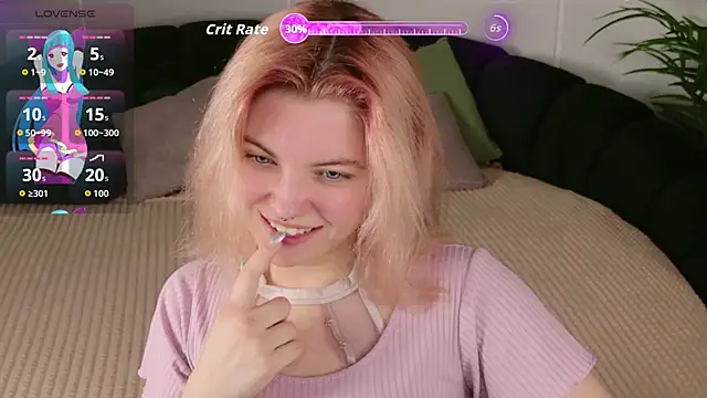 Snapshot of Lisa_Adam chatting on October 28, 2025, 5:12 pm Lisa Adam online show from October 28, 2025, 5:12 pm