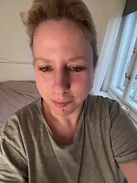 Snapshot of MariaValentine chatting on February 11, 2026, 6:02 am MariaValentine online show from February 11, 2026, 6:02 am