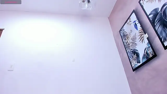 DahianaLincoln online show from October 9, 2025, 5:35 pm