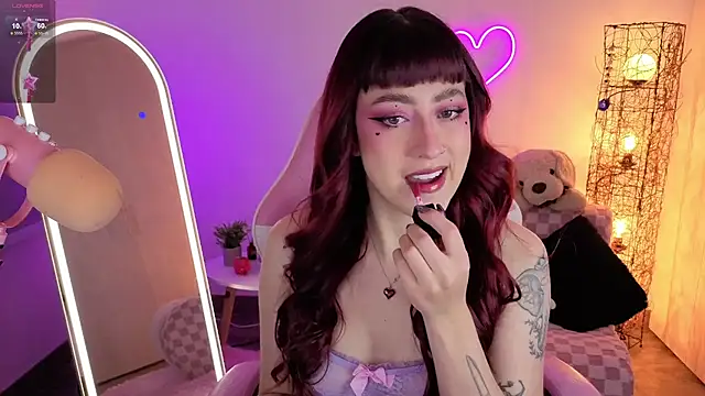 Snapshot of violet_ch chatting on July 24, 2026, 8:27 pm violet ch online show from July 24, 2026, 8:27 pm