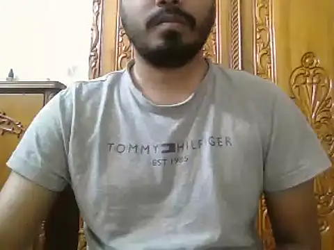 Snapshot of desiboyasif chatting on October 24, 2025, 5:45 pm desiboyasif online show from October 24, 2025, 5:45 pm