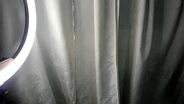 Snapshot of dahian_carter chatting on July 31, 2026, 9:41 am dahian carter online show from July 31, 2026, 9:41 am