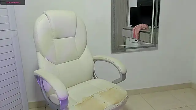 Snapshot of dahian_carter chatting on October 20, 2025, 1:22 pm dahian carter online show from October 20, 2025, 1:22 pm