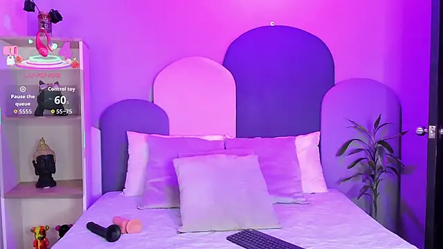 SophieGomez22 online show from October 10, 2025, 11:33 am