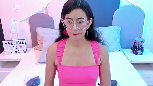 SophieGomez22 online show from March 3, 2025, 11:33 am