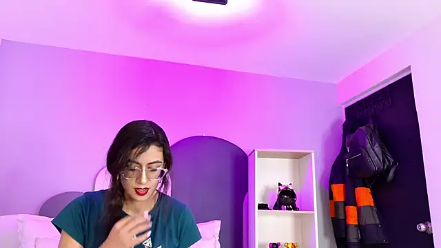 Snapshot of SophieGomez22 chatting on June 15, 2026, 11:10 am SophieGomez22 online show from June 15, 2026, 11:10 am