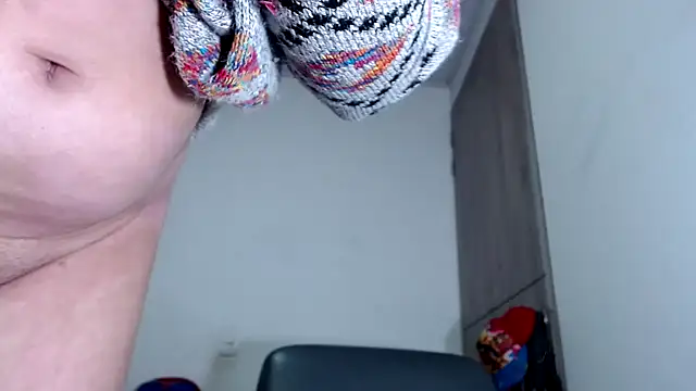 SOPHIA SQUIRTPUSSY online show from December 16, 2025, 10:58 pm