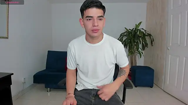 Ares Johnson online show from October 17, 2025, 12:07 pm