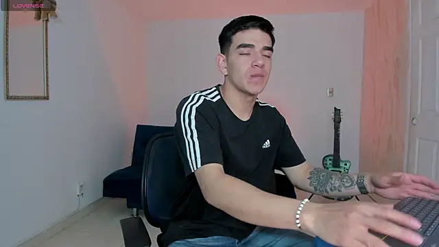 Ares Johnson online show from November 6, 2025, 1:15 pm