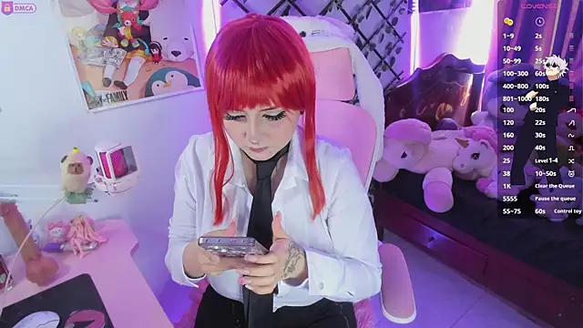 Snapshot of MaddyFooxx chatting on October 31, 2025, 2:46 pm MaddyFooxx online show from October 31, 2025, 2:46 pm