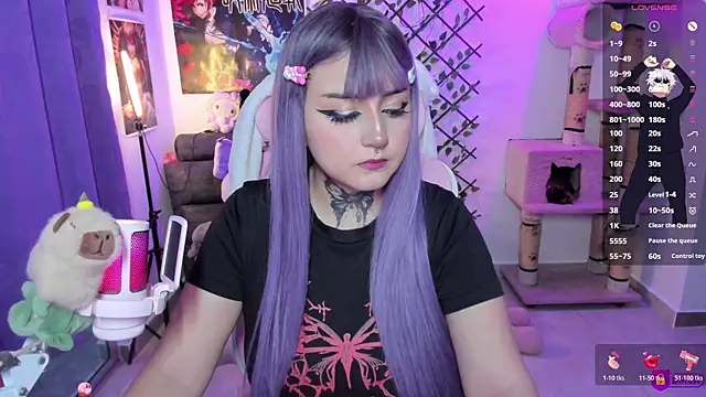 MaddyFooxx online show from May 7, 2026, 11:19 pm