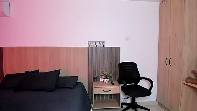 Snapshot of rebeca_cortez_ chatting on November 7, 2025, 7:29 pm rebeca cortez online show from November 7, 2025, 7:29 pm