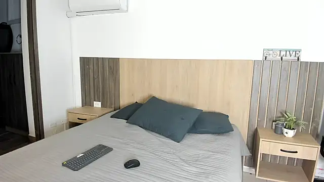 Snapshot of rebeca_cortez_ chatting on October 30, 2025, 8:28 pm rebeca cortez online show from October 30, 2025, 8:28 pm