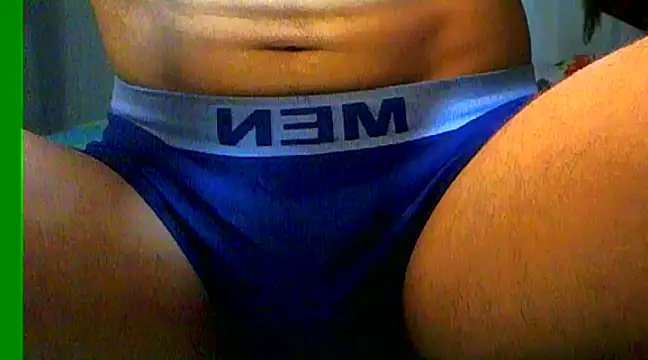 Snapshot of Ian_zaenzz chatting on December 31, 2024, 7:29 pm Ian zaenzz online show from December 31, 2024, 7:29 pm