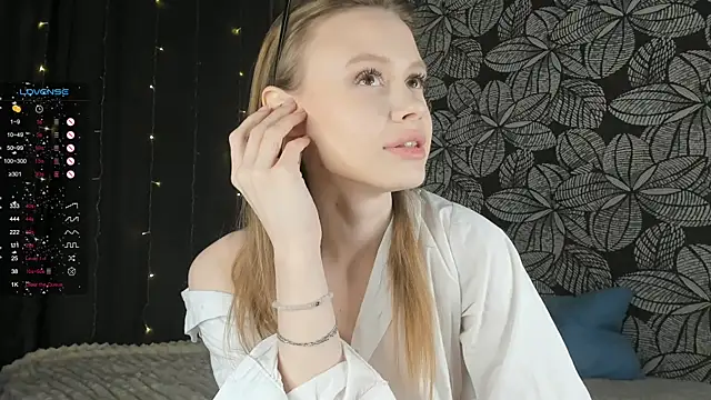 TaraSims online show from January 17, 2025, 1:04 am