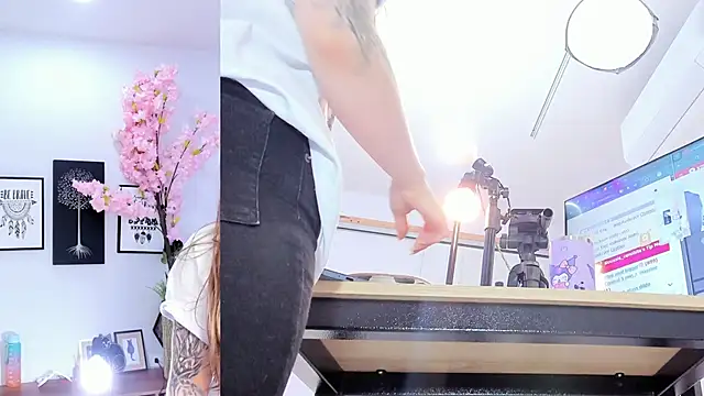 Snapshot of Siouxsie_cenobite chatting on December 4, 2025, 11:20 am Siouxsie cenobite online show from December 4, 2025, 11:20 am