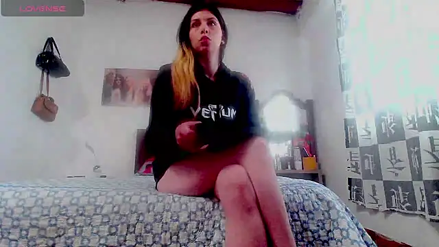 Snapshot of carla_roberts chatting on October 1, 2025, 2:32 pm carla roberts online show from October 1, 2025, 2:32 pm