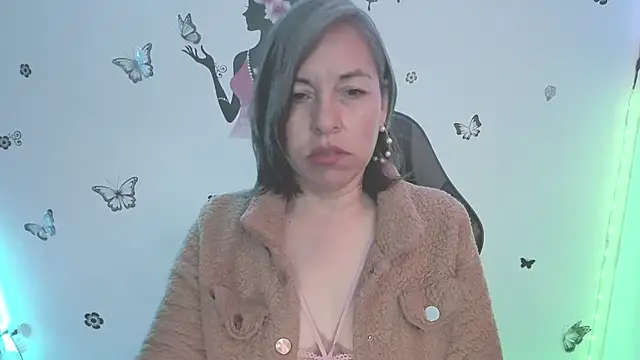 Snapshot of Lady_breaks_hearts chatting on June 7, 2026, 12:10 pm Lady breaks hearts online show from June 7, 2026, 12:10 pm