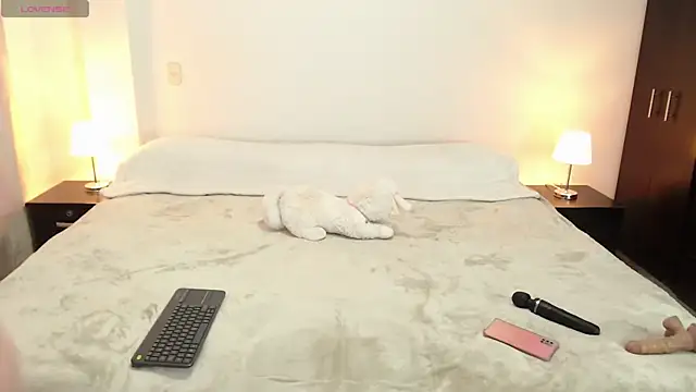 Snapshot of crissticutte chatting on October 21, 2025, 4:56 am crissticutte online show from October 21, 2025, 4:56 am