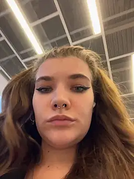 Holy Tereza online show from May 1, 2026, 4:01 pm