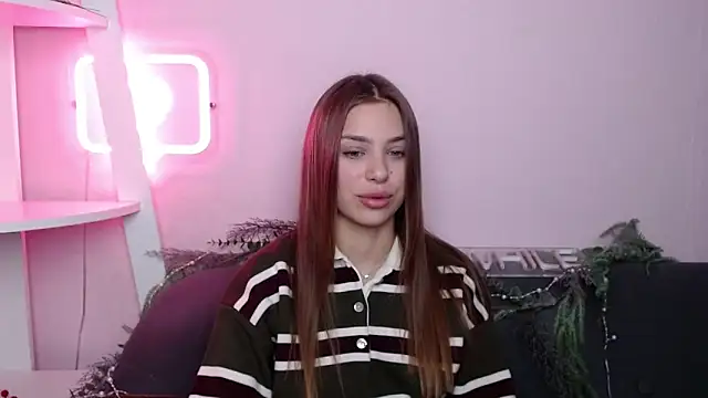 Snapshot of MilanaAngelAs chatting on February 9, 2026, 8:40 pm MilanaAngelAs online show from February 9, 2026, 8:40 pm