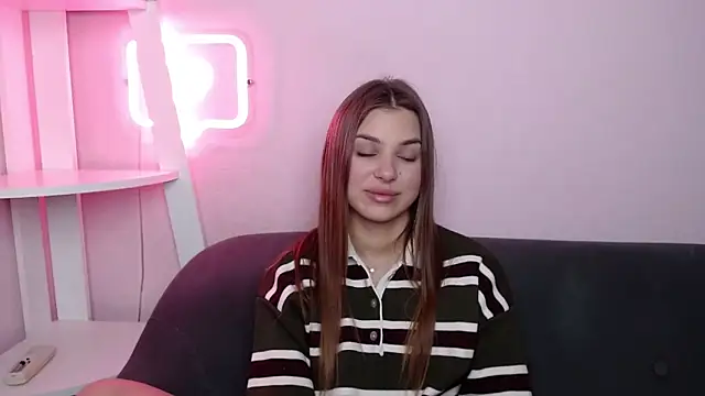 Snapshot of MilanaAngelAs chatting on February 12, 2026, 5:56 pm MilanaAngelAs online show from February 12, 2026, 5:56 pm