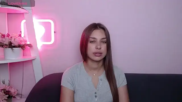 Snapshot of MilanaAngelAs chatting on June 27, 2026, 4:51 am MilanaAngelAs online show from June 27, 2026, 4:51 am