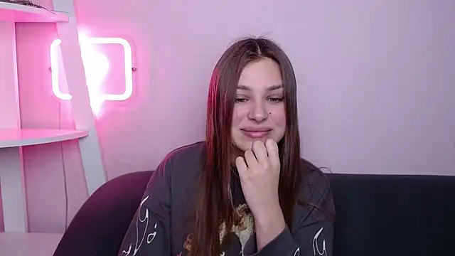 Snapshot of MilanaAngelAs chatting on March 10, 2026, 8:46 pm MilanaAngelAs online show from March 10, 2026, 8:46 pm