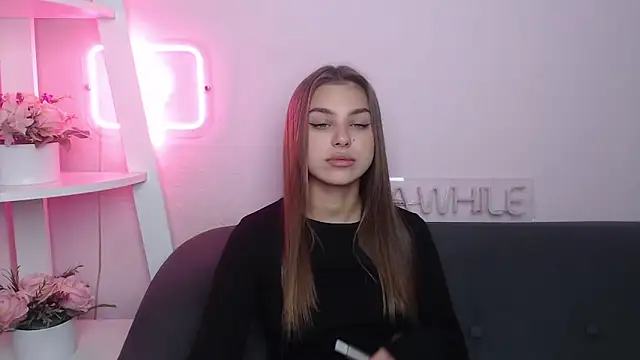 Snapshot of MilanaAngelAs chatting on October 11, 2025, 4:46 am MilanaAngelAs online show from October 11, 2025, 4:46 am