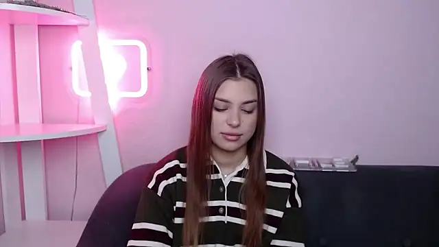 Snapshot of MilanaAngelAs chatting on February 12, 2026, 5:51 am MilanaAngelAs online show from February 12, 2026, 5:51 am