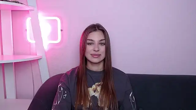 Snapshot of MilanaAngelAs chatting on March 8, 2026, 5:44 am MilanaAngelAs online show from March 8, 2026, 5:44 am