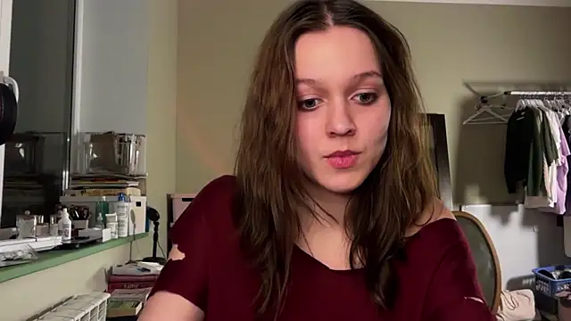 Addelin Moon online show from November 2, 2025, 3:39 pm