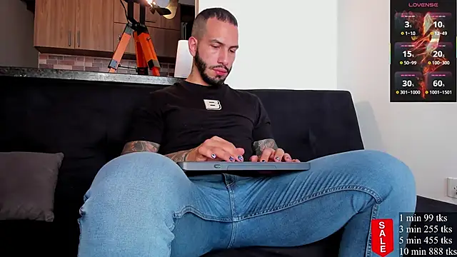 Snapshot of Matt_Ferrer chatting on November 21, 2025, 8:08 pm Matt Ferrer online show from November 21, 2025, 8:08 pm