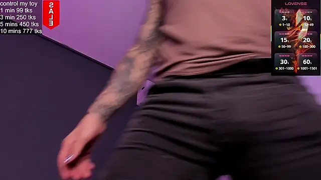 Snapshot of Matt_Ferrer chatting on November 9, 2025, 8:13 pm Matt Ferrer online show from November 9, 2025, 8:13 pm