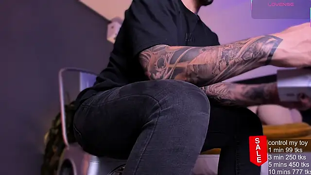 Snapshot of Matt_Ferrer chatting on October 20, 2025, 8:09 pm Matt Ferrer online show from October 20, 2025, 8:09 pm