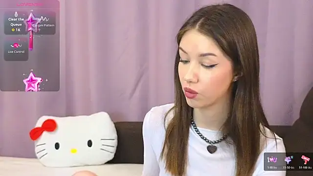 ellie kramer online show from February 13, 2026, 7:47 pm