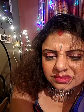 Snapshot of Maaya66 chatting on February 7, 2025, 6:13 pm Maaya66 online show from February 7, 2025, 6:13 pm