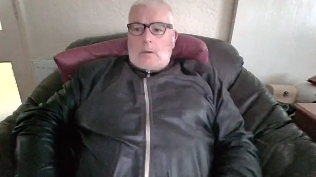 Snapshot of Leatherman63 chatting on July 22, 2026, 5:53 am Leatherman63 online show from July 22, 2026, 5:53 am