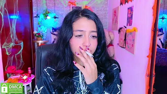 Snapshot of REDHOTTER_ chatting on October 15, 2025, 7:44 pm REDHOTTER online show from October 15, 2025, 7:44 pm