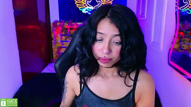 REDHOTTER  online show from July 16, 2026, 7:44 pm