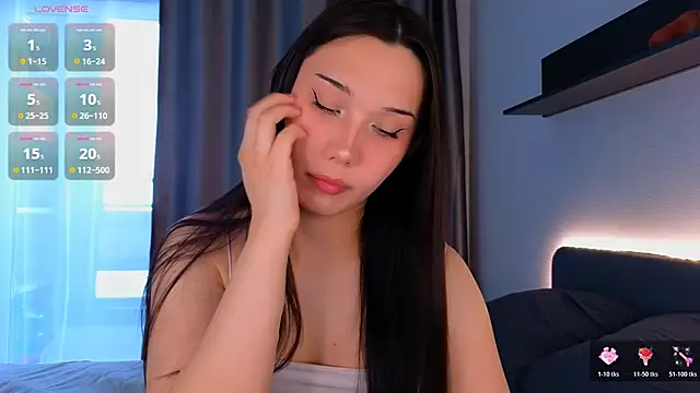 Snapshot of Kaia_Sunshine_Mia chatting on May 27, 2026, 11:50 am Kaia Sunshine Mia online show from May 27, 2026, 11:50 am
