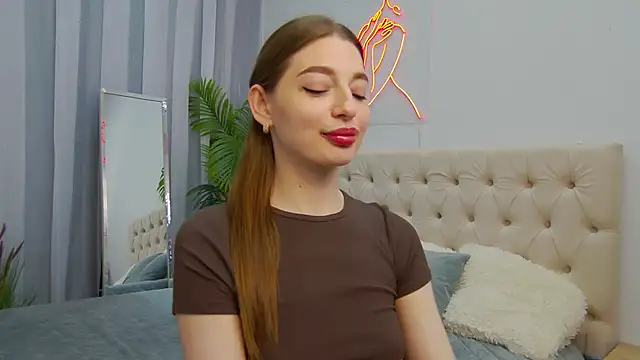 Snapshot of NicoleRosss chatting on May 16, 2026, 1:21 pm NicoleRosss online show from May 16, 2026, 1:21 pm
